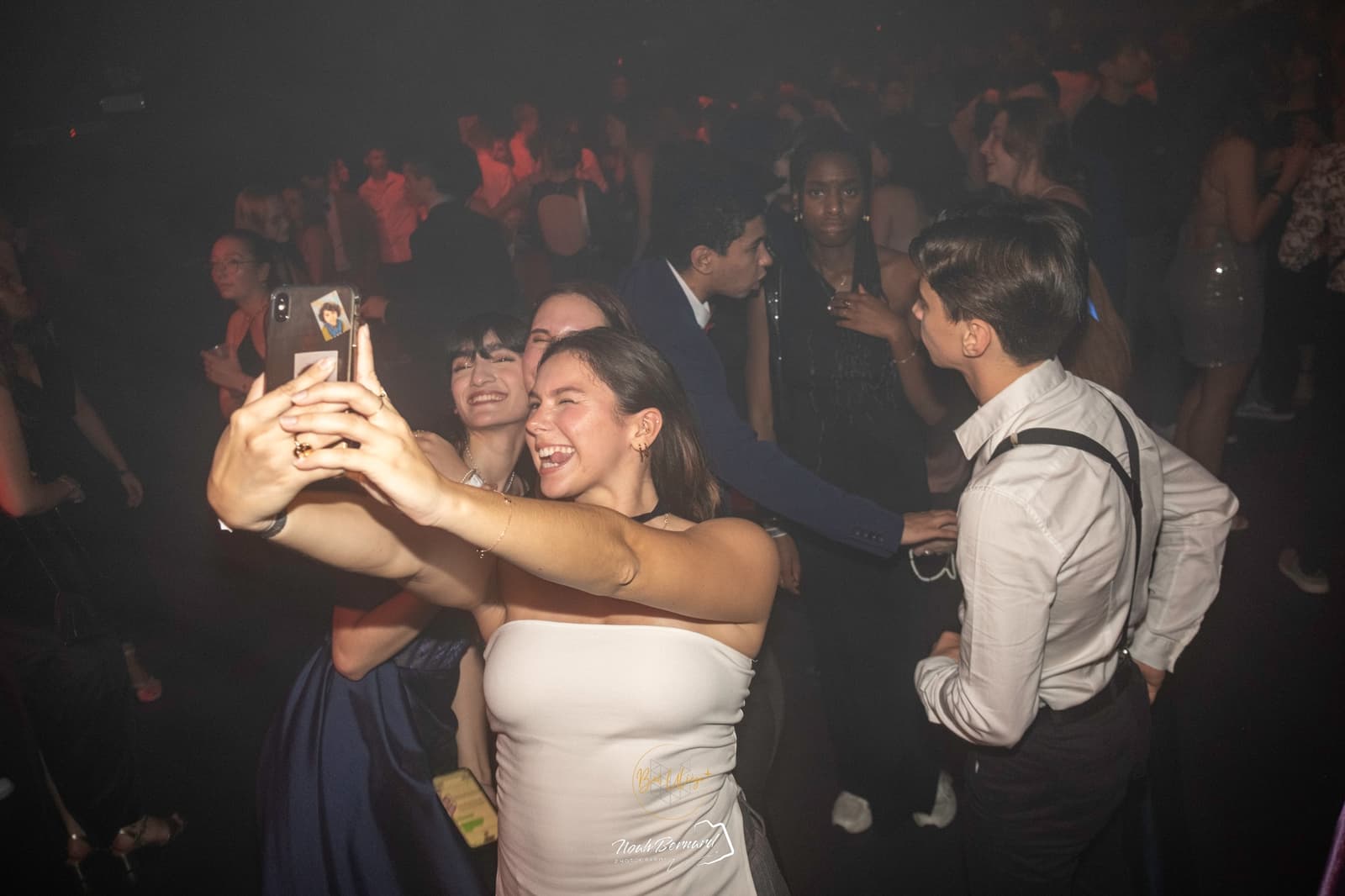Un selfie au milieu de la foule